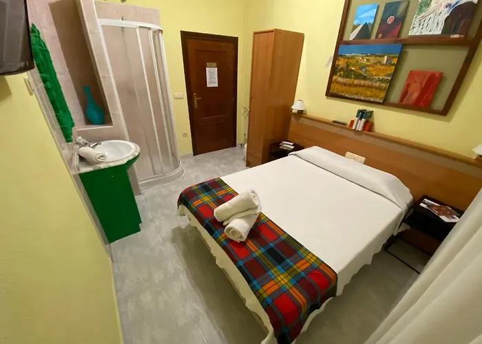 Hostal Alvarez León